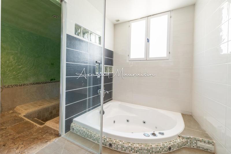 Maison - 178 m² - 5 pièces