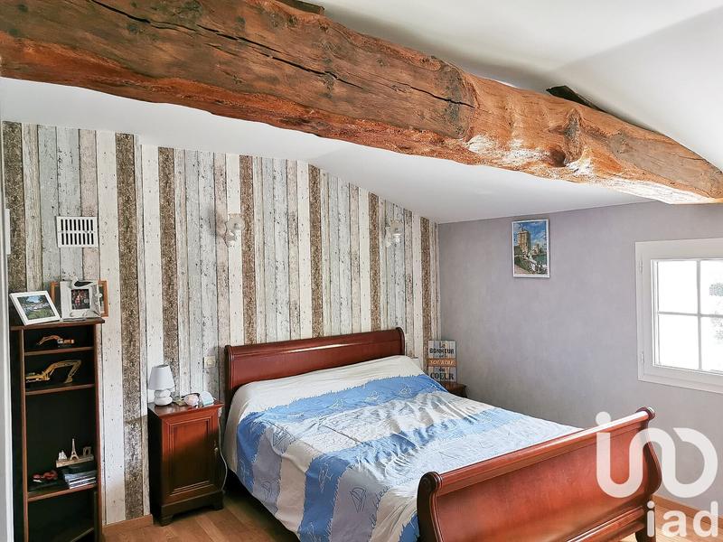 Maison - 216 m² - 8 pièces