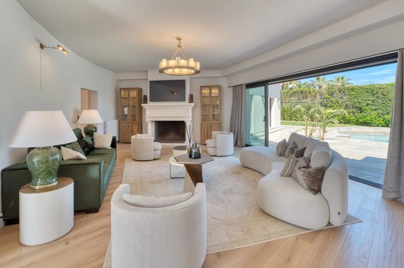 Propriété - 433 m² - 8 pièces