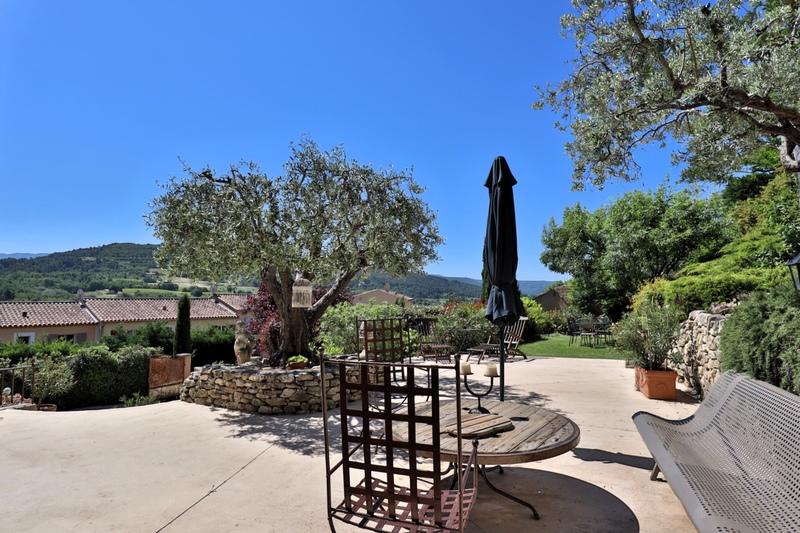 Maison - 148 m² - 6 pièces