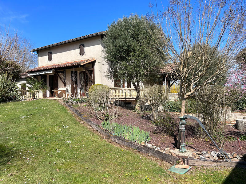 Maison - 178 m² - 6 pièces