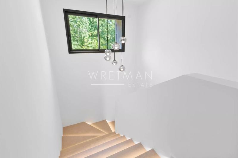 Villa - 240 m² - 5 pièces