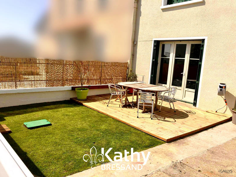 Maison - 90 m² - 4 pièces