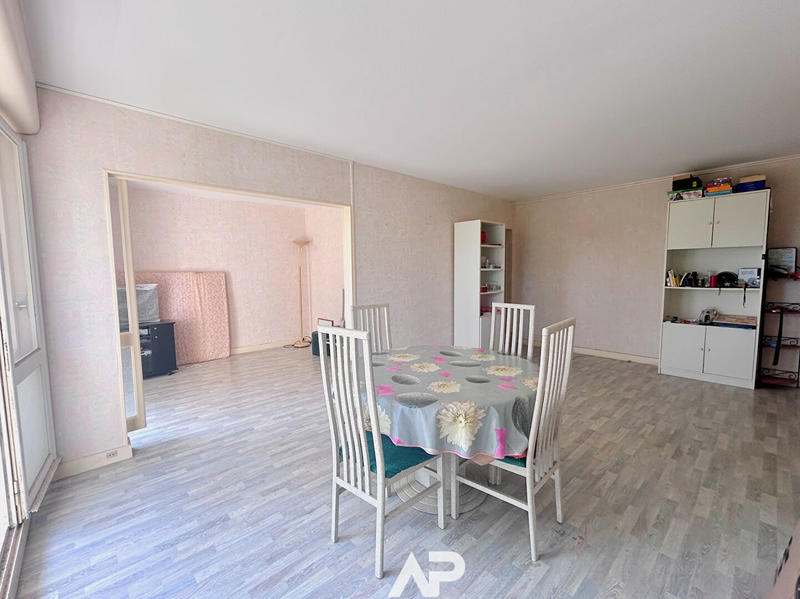 Appartement - 81 m² - 4 pièces