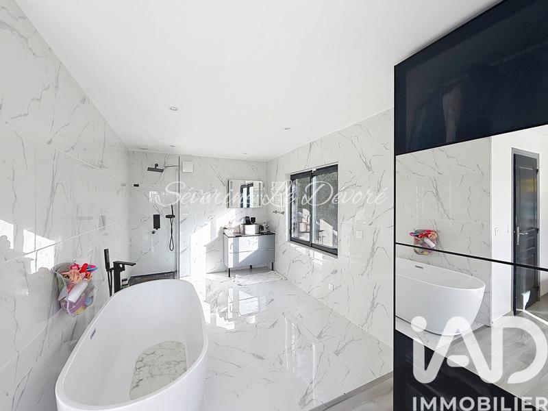 Maison - 115 m² - 7 pièces