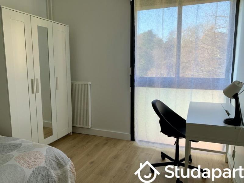 Chambre - 10 m² - 1 pièce