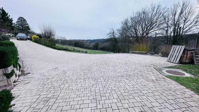 Maison - 185 m² - 6 pièces