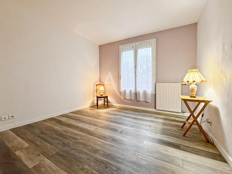 Appartement - 77 m² - 4 pièces