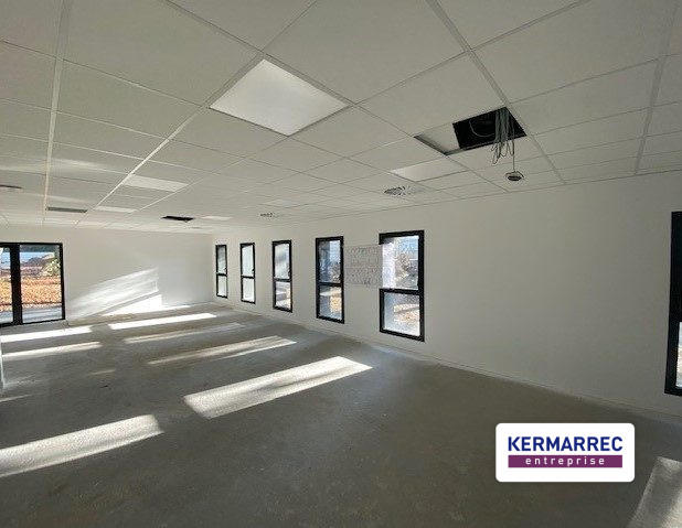 Bureau - 486 m²