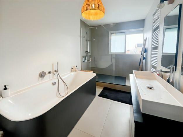 Appartement - 87 m² - 4 pièces