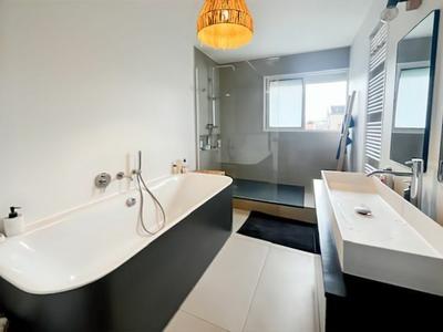 Appartement - 87 m² - 4 pièces