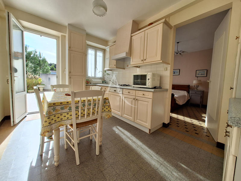 Maison - 160 m² - 8 pièces