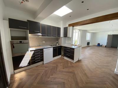 Appartement - 98 m² - 3 pièces