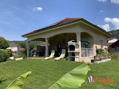 Villa - 155 m² - 6 pièces