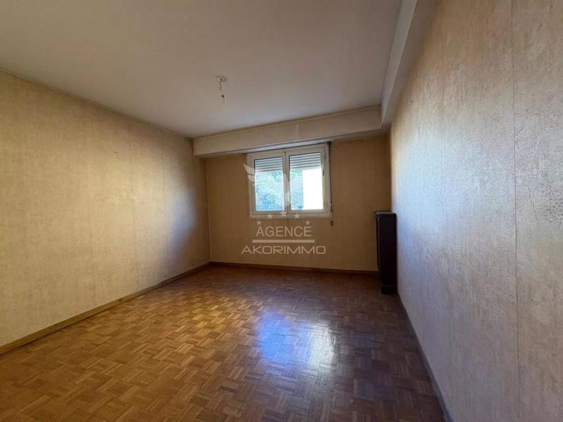 Appartement - 83 m² - 3 pièces