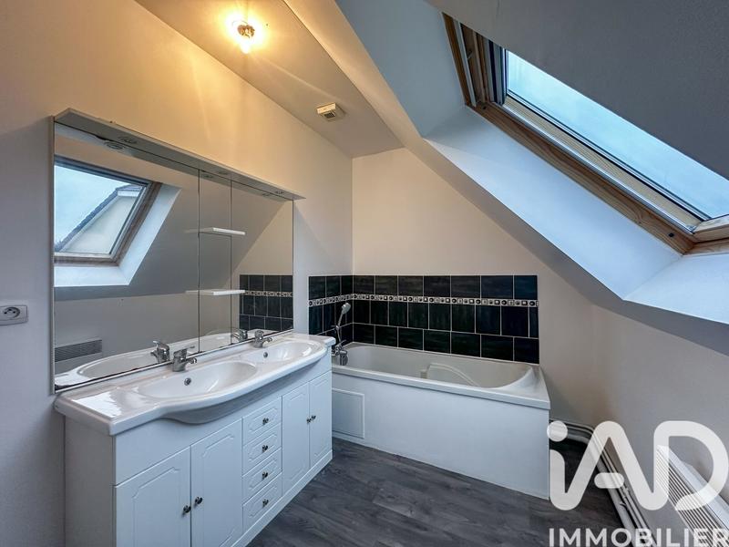 Maison - 88 m² - 4 pièces