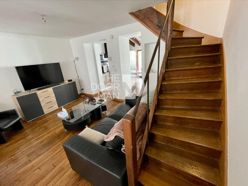 Immeuble - 176 m² - 12 pièces