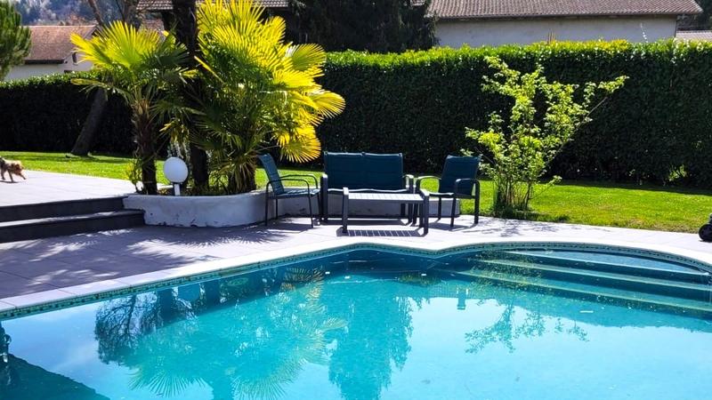 Villa - 297 m² - 6 pièces