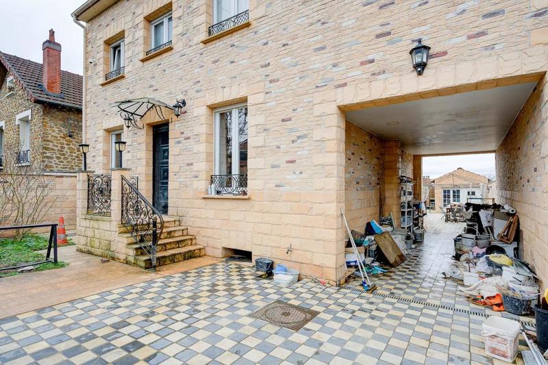 Maison - 150 m² - 5 pièces