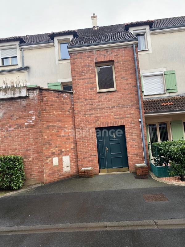 Appartement - 80 m² - 5 pièces