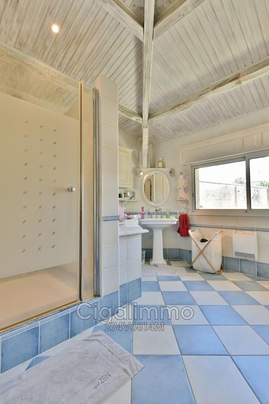 Maison en pierre - 179 m² - 6 pièces