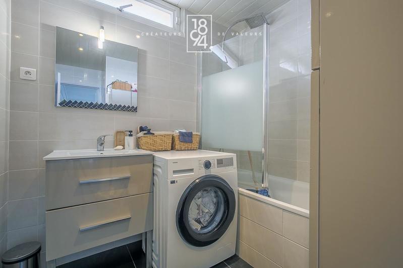 Appartement - 84 m² - 4 pièces