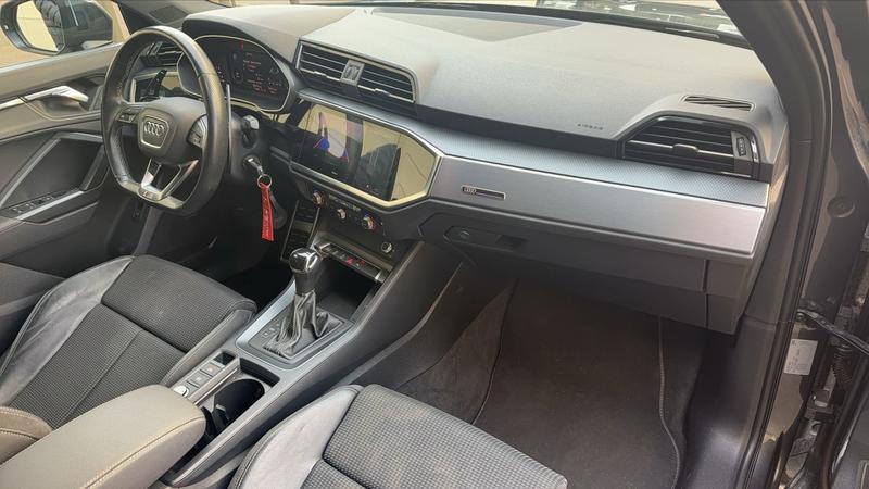 Audi Q3 1.5 Tfsi 150 s-Tronic 7 s line - Automatique