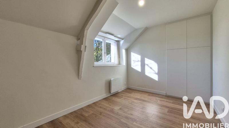 Maison - 240 m² - 9 pièces