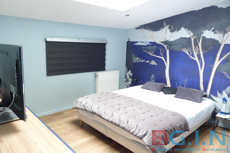 Maison - 170 m² - 10 pièces