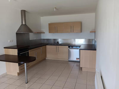 Maison - 93 m² - 4 pièces