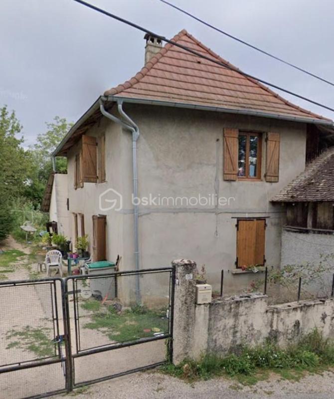 Maison - 95 m² - 5 pièces