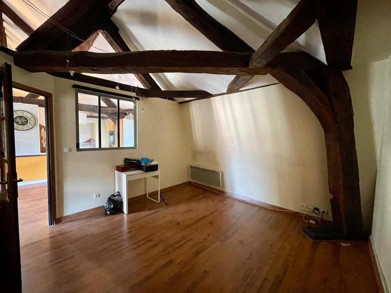 Appartement - 77 m² - 3 pièces