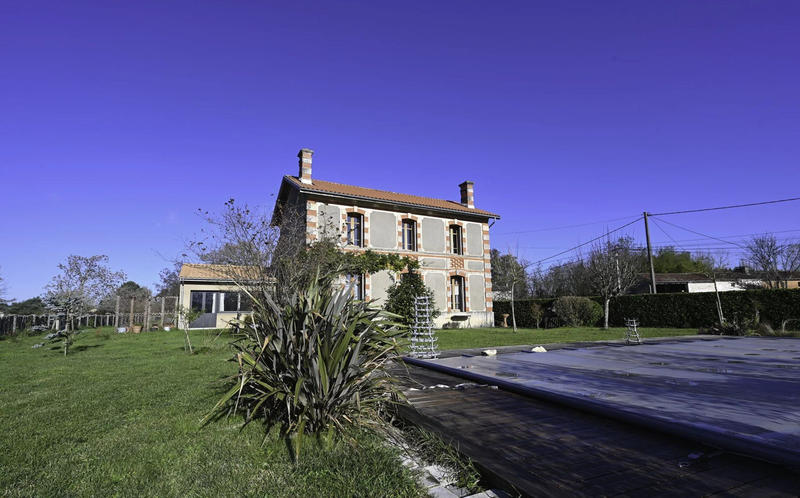 Maison - 145 m² - 7 pièces