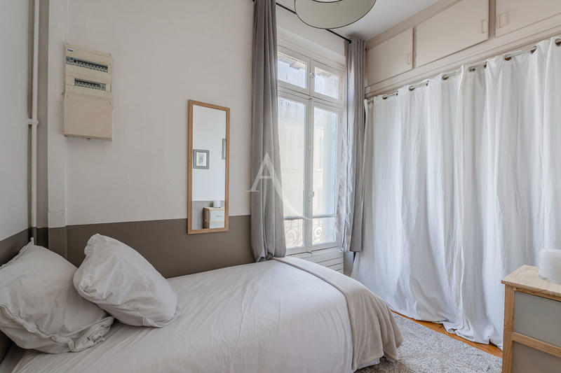 Appartement - 80 m² - 3 pièces