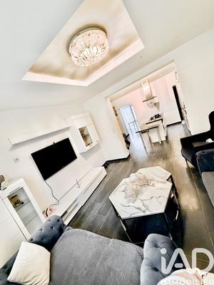 Maison - 97 m² - 6 pièces