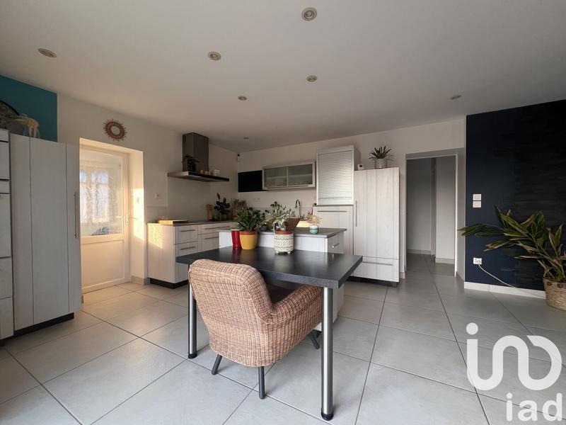 Maison - 210 m² - 10 pièces