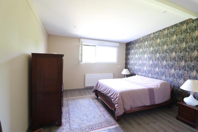 Maison - 210 m² - 7 pièces