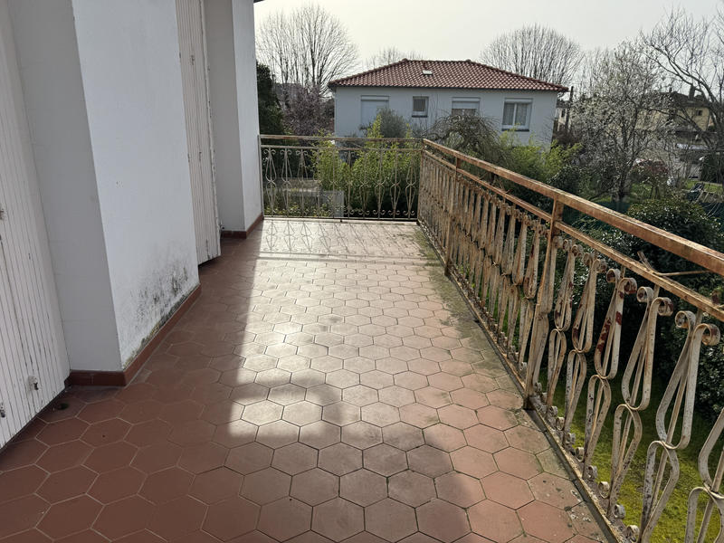 Maison - 183 m² - 7 pièces