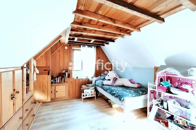 Maison - 105 m² - 6 pièces