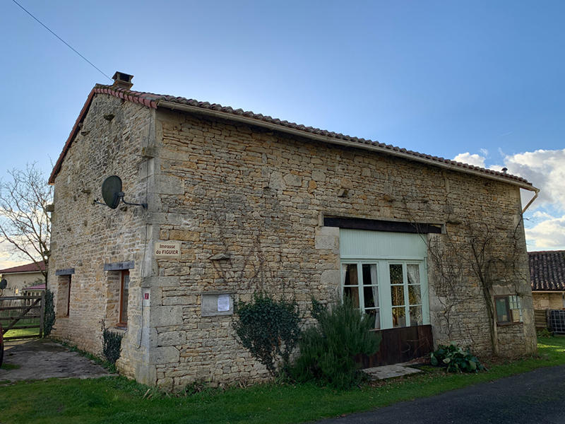 Maison - 360 m² - 13 pièces