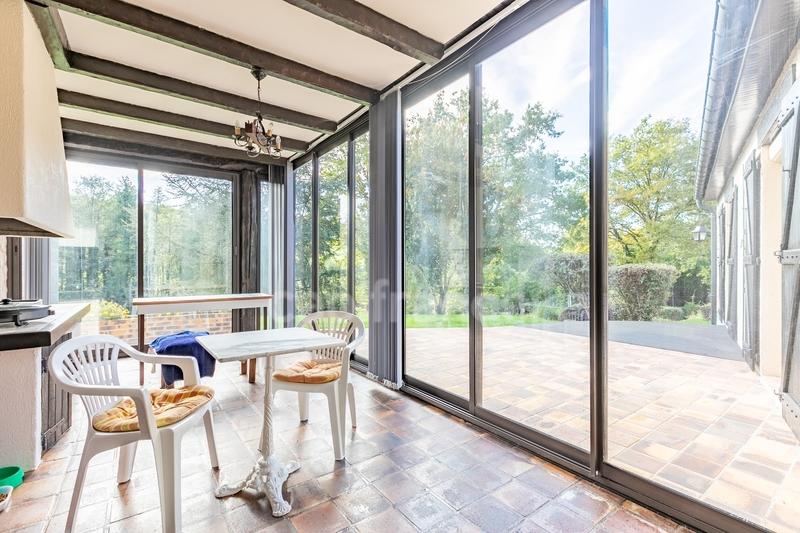 Maison - 300 m² - 10 pièces