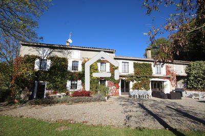 Ferme - 350 m² - 14 pièces