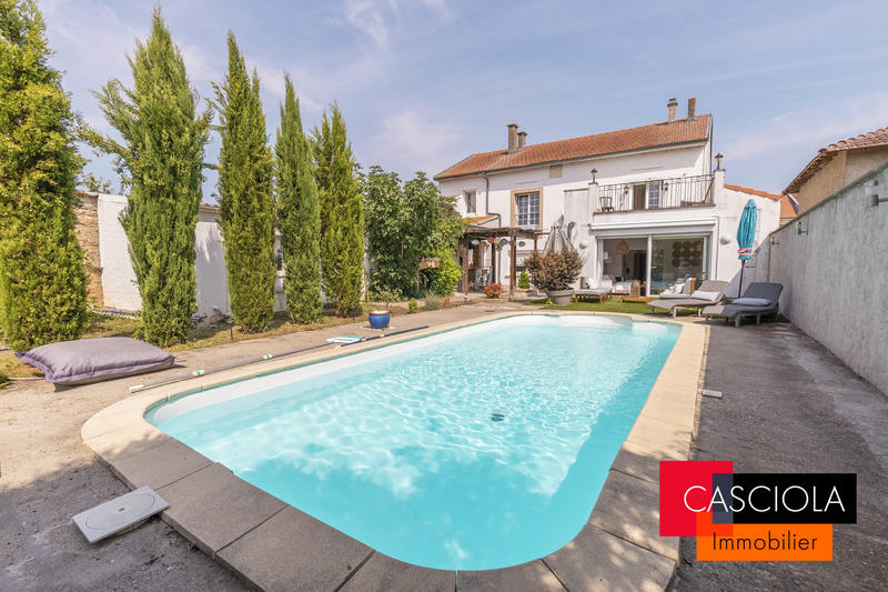 Appartement - 150 m² - 6 pièces