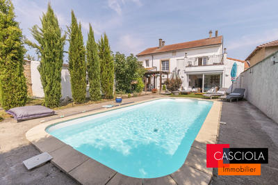 Appartement - 150 m² - 6 pièces