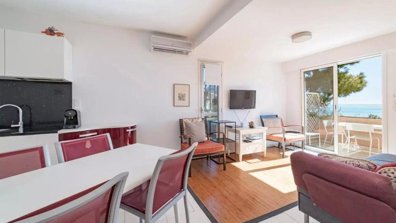 Maison - 271 m² - 7 pièces