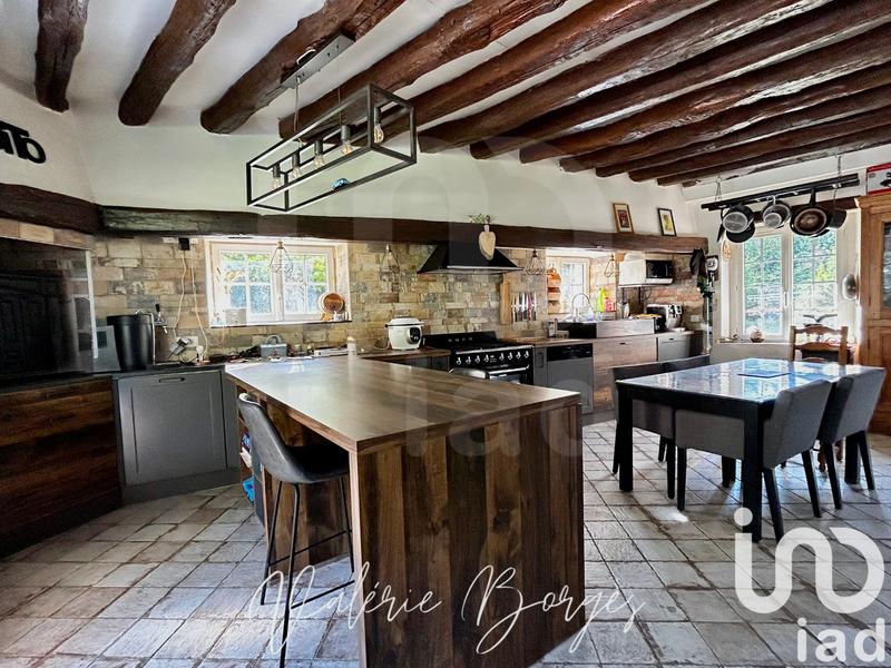 Maison - 210 m² - 7 pièces