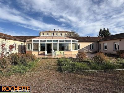 Local commercial - 850 m² - 30 pièces