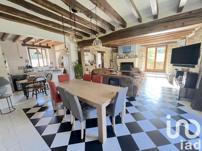 Maison - 252 m² - 10 pièces