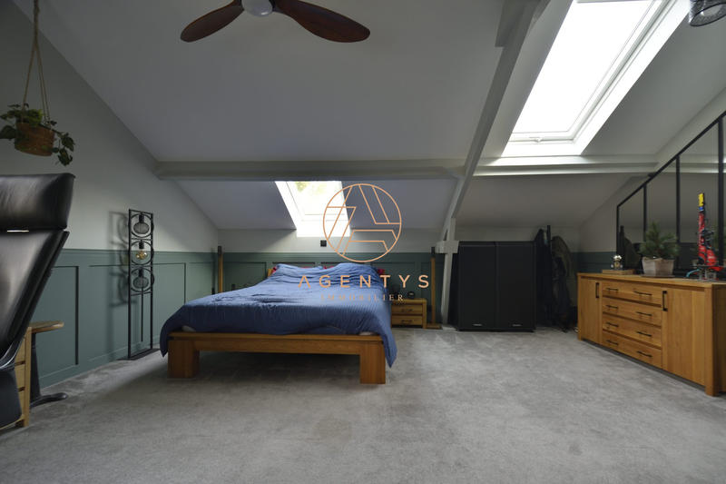 Maison - 175 m² - 6 pièces