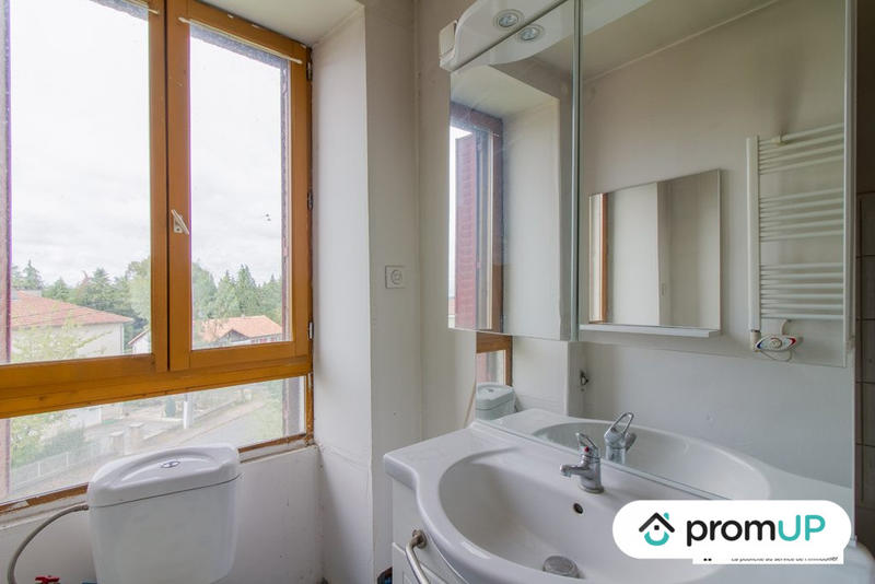 Maison - 240 m² - 8 pièces